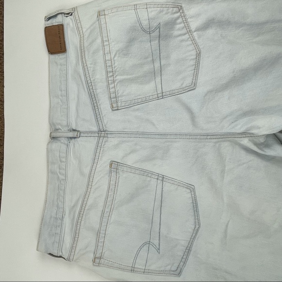 American Eagle Light Wash Cropped Wide Leg Jeans - Picture 10 of 13